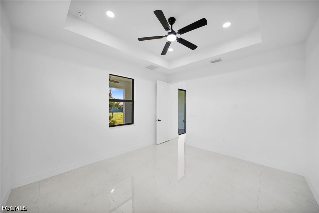 1143 27th, Cape Coral, FL 33993