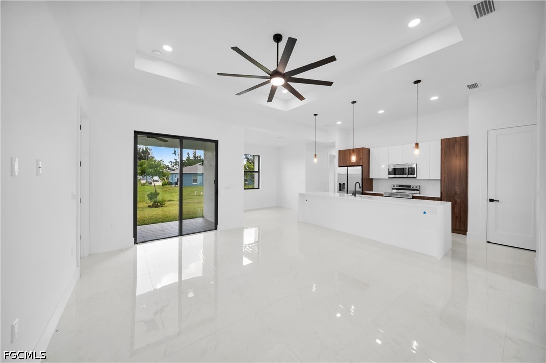 1143 27th, Cape Coral, FL 33993