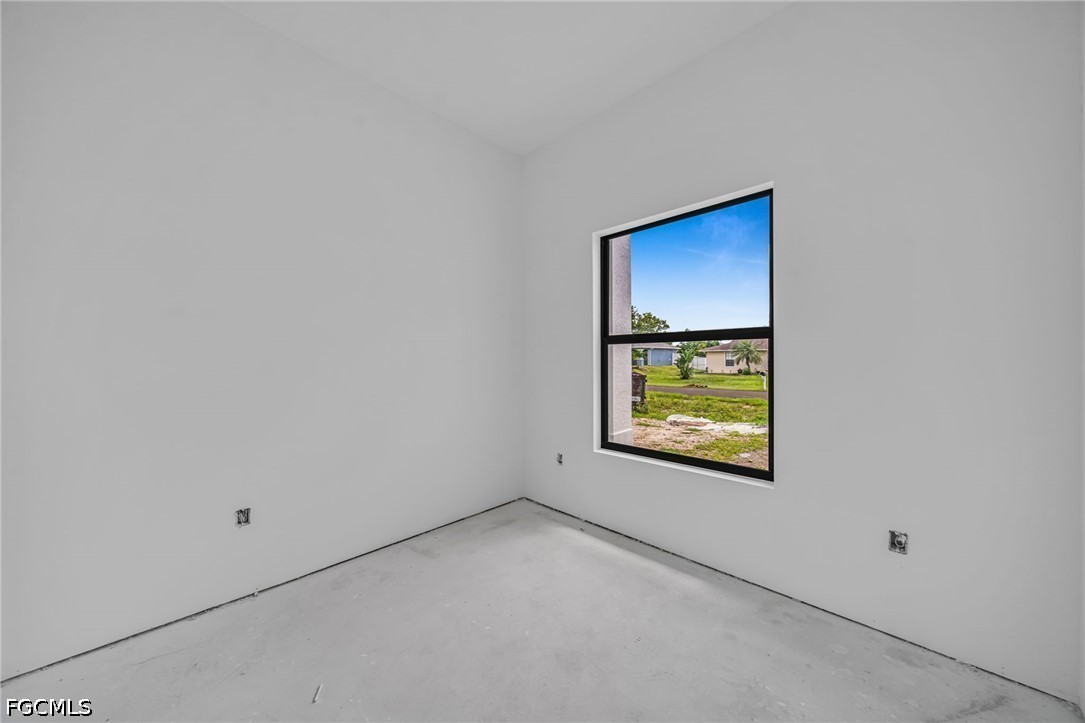 513 15th, Cape Coral, FL 33909