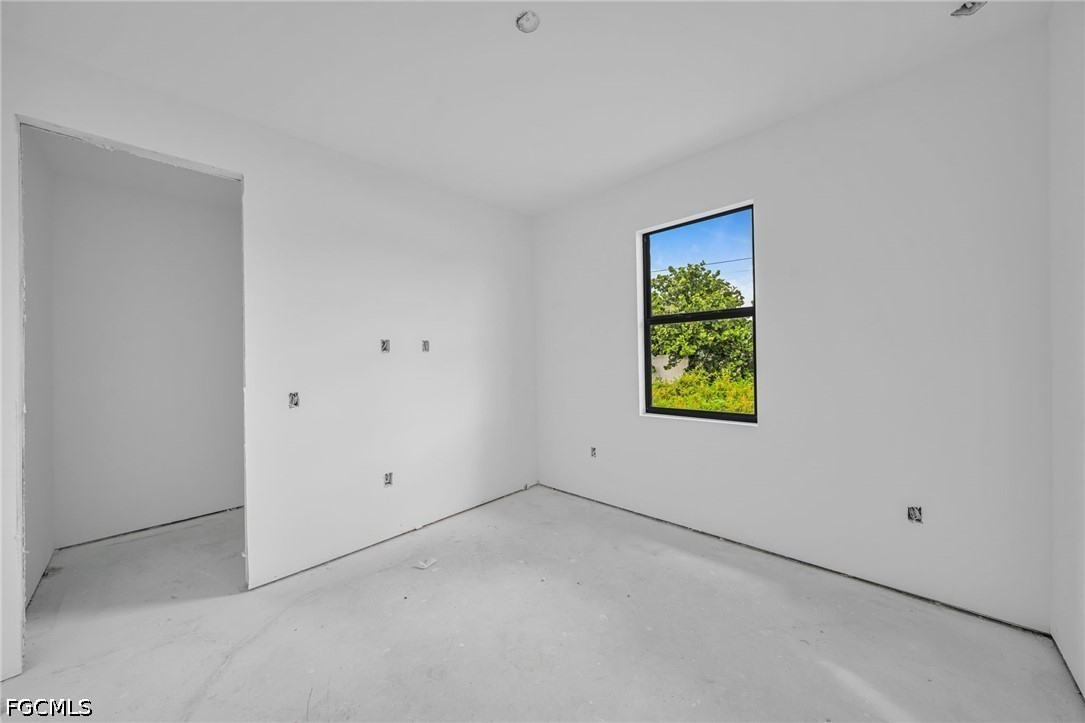 513 15th, Cape Coral, FL 33909