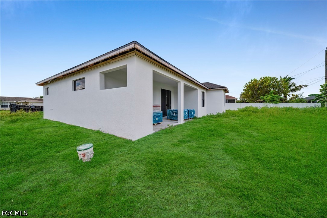 513 15th, Cape Coral, FL 33909