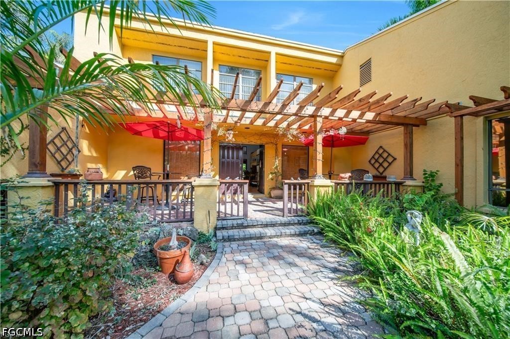 184 Mariana, North Fort Myers, FL 33903