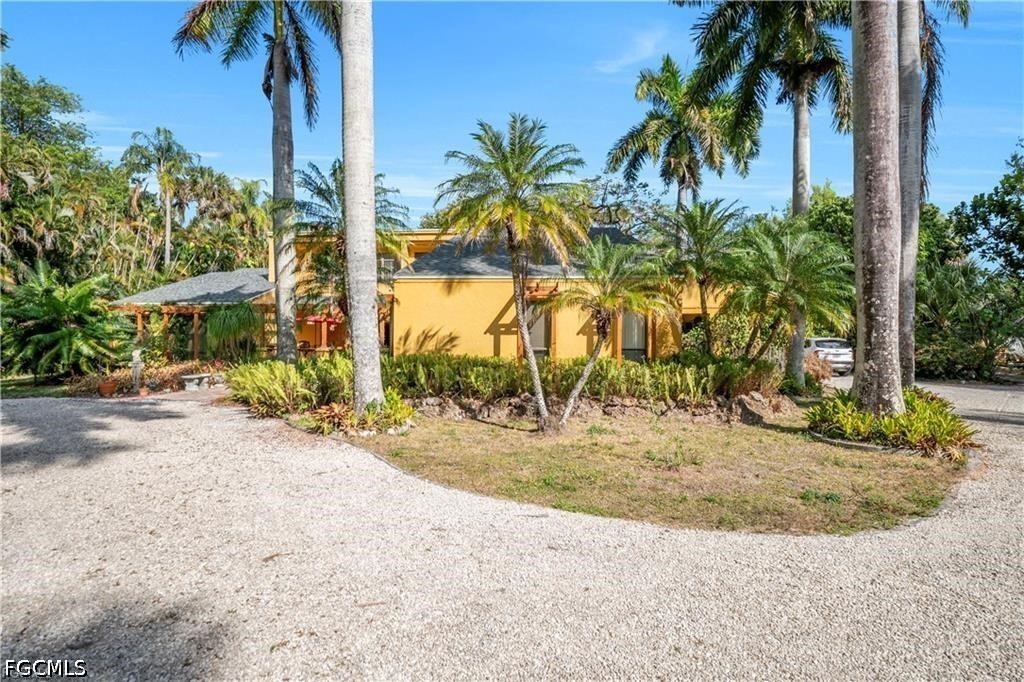 184 Mariana, North Fort Myers, FL 33903