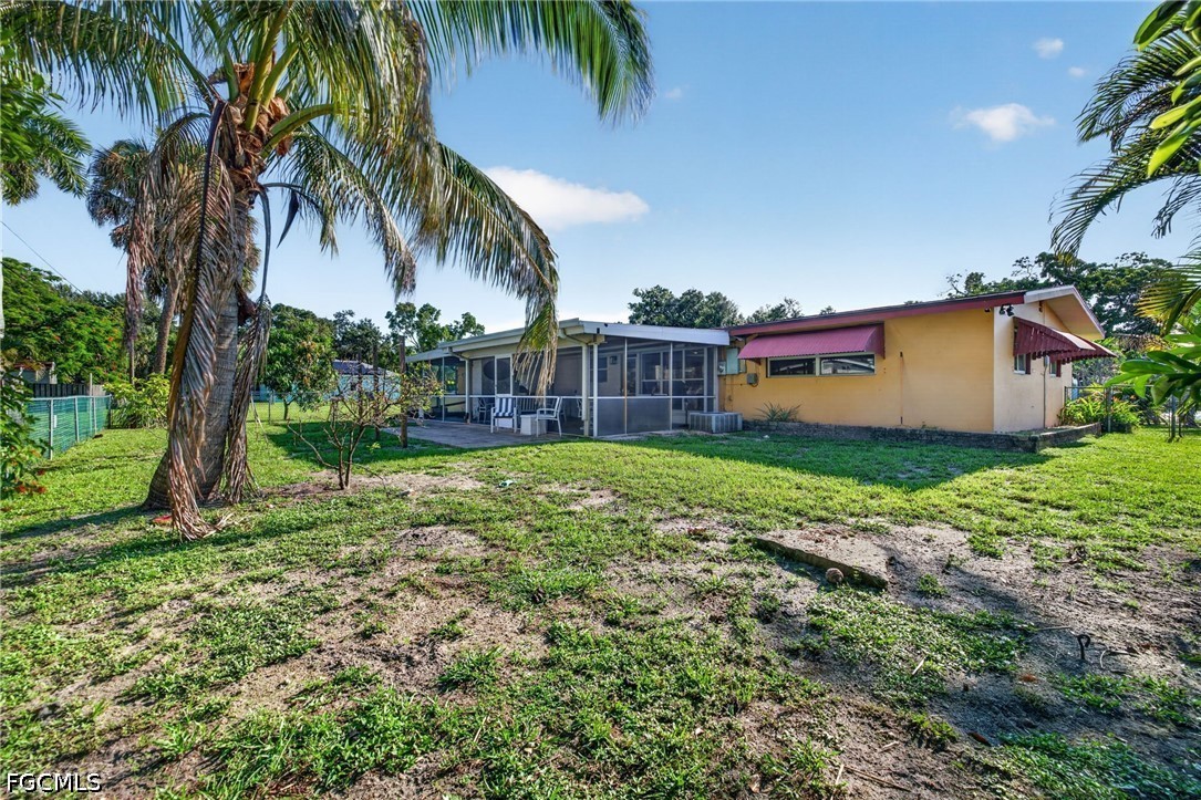 2950 Holly, Fort Myers, FL 33901