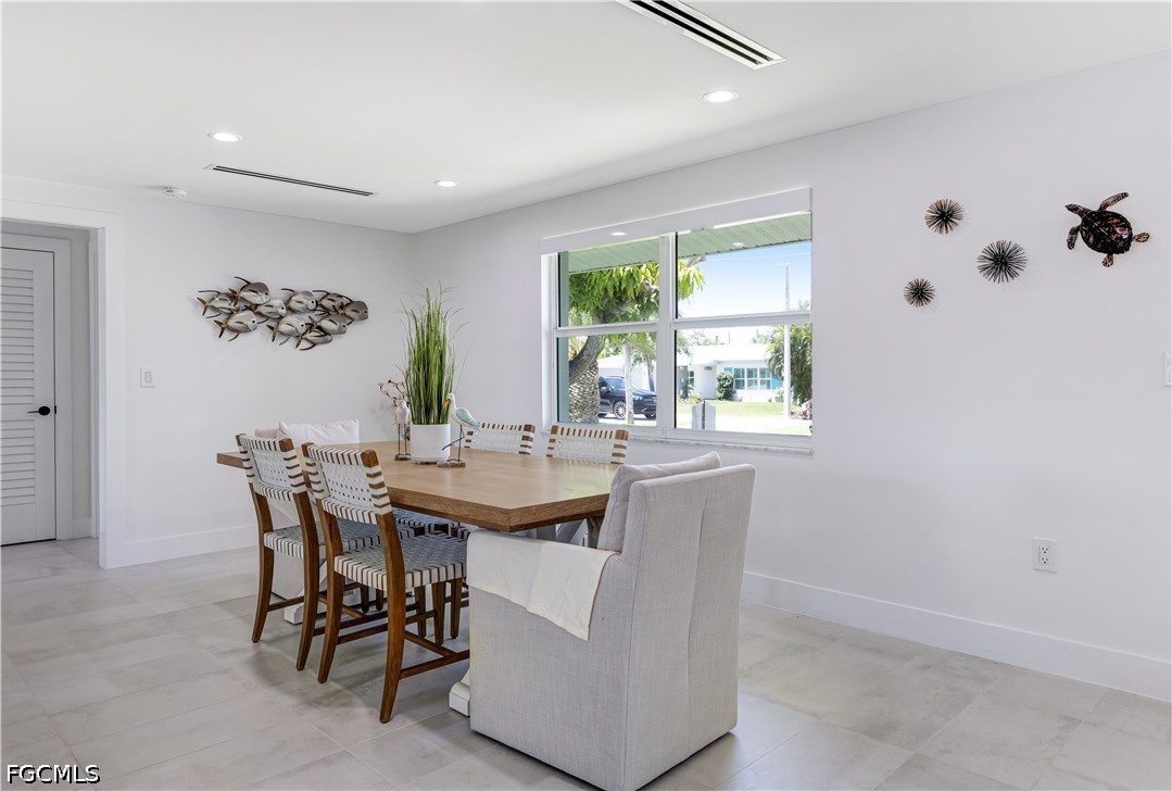 DiningArea