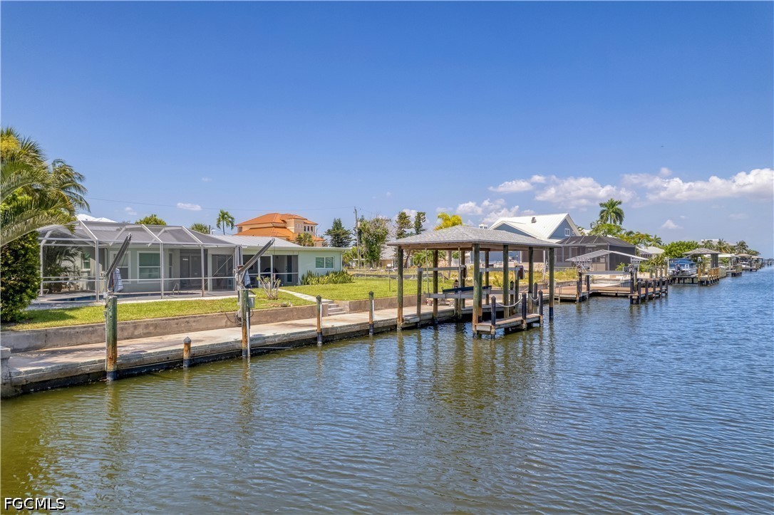 Dock