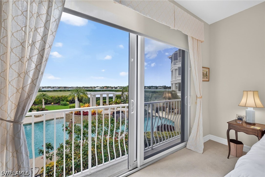 1600 Star Point Unit 2-201, Naples, FL 34112