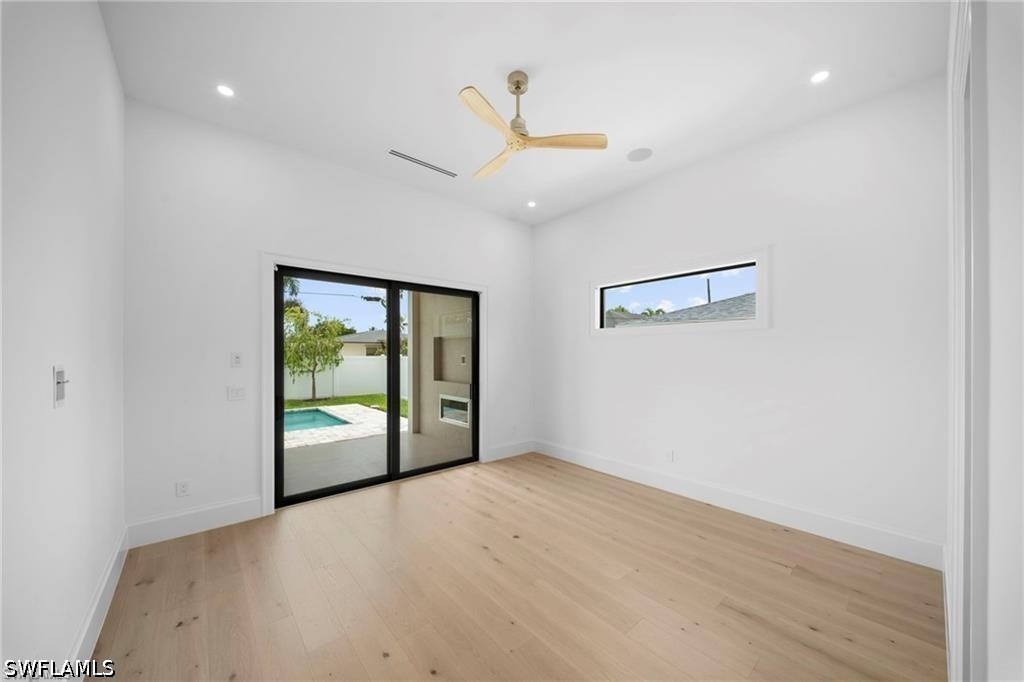 708 100th, Naples, FL 34108
