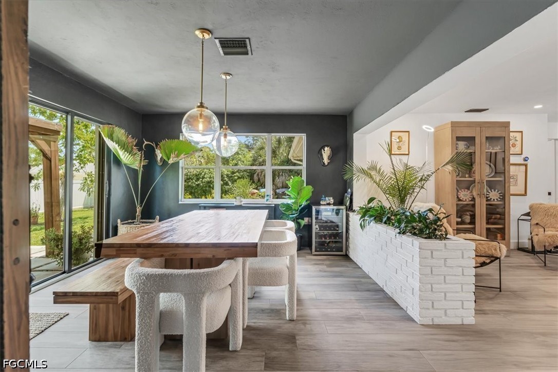 DiningArea
