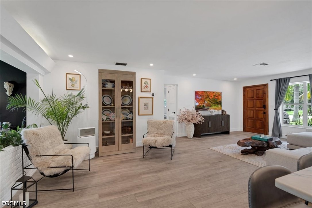 1635 Grove, Fort Myers, FL 33901