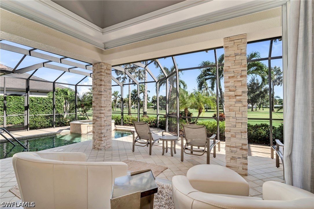 590 Putter Point, Naples, FL 34103