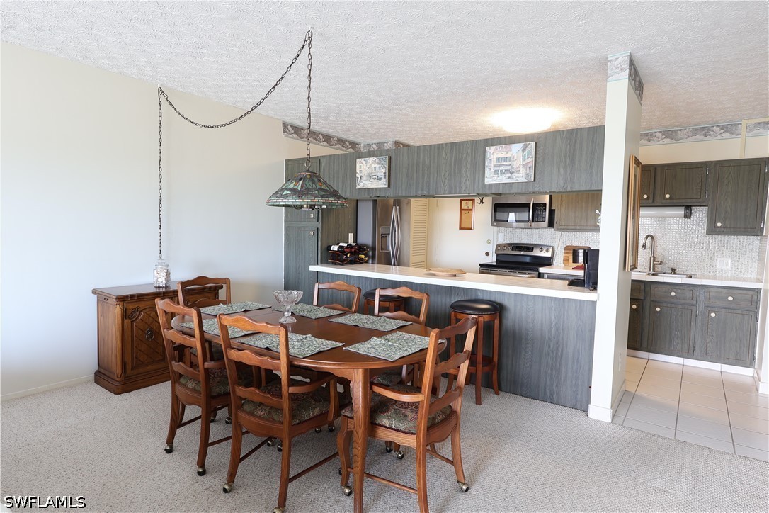 DiningArea