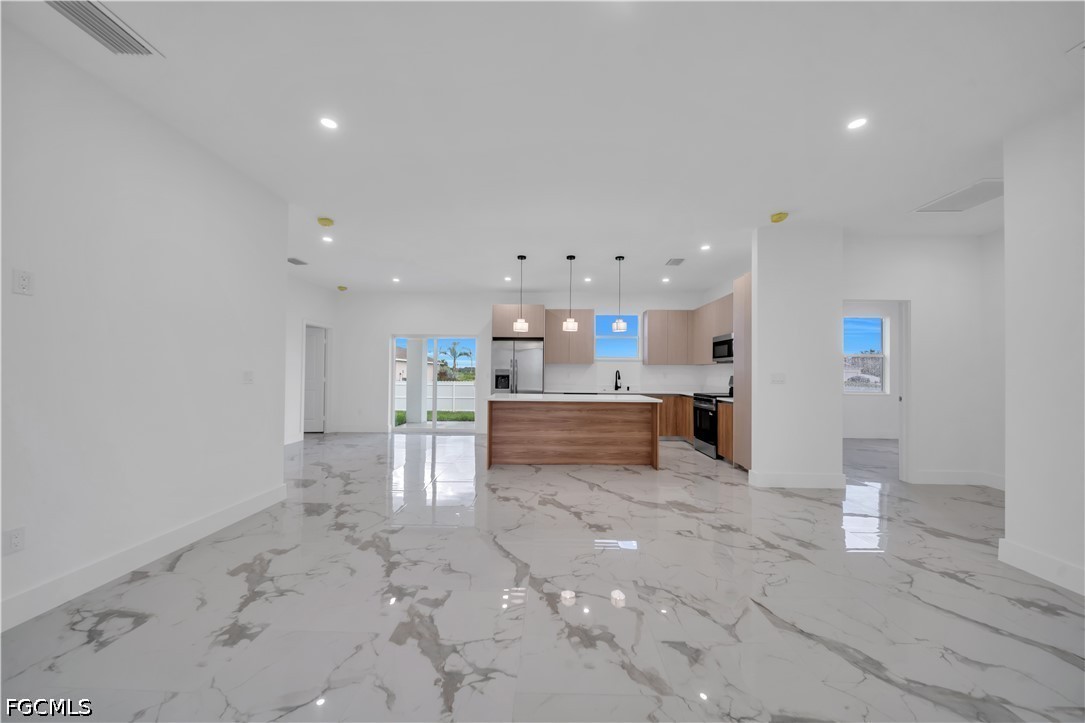 435 Petite, Lehigh Acres, FL 33974