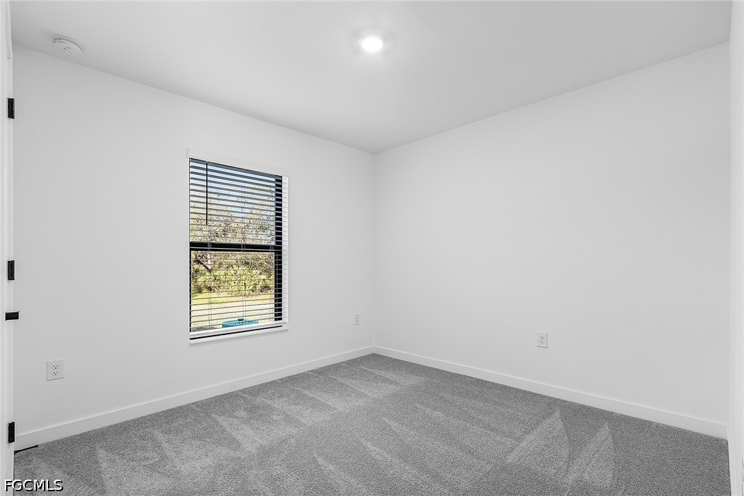 631 Tarapin, Lehigh Acres, FL 33974