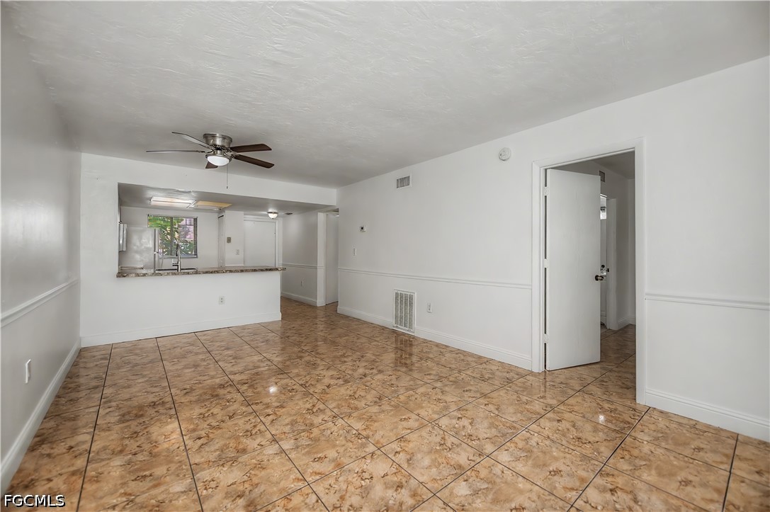 2700 Park Windsor Unit 713, Fort Myers, FL 33901