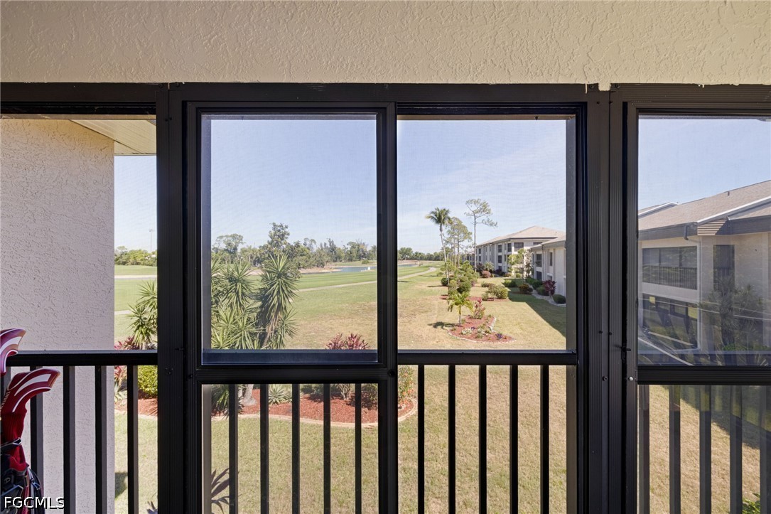5805 Trailwinds Unit 326, Fort Myers, FL 33907