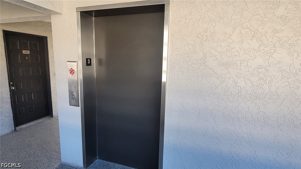 2121 Collier Unit 316, Fort Myers, FL 33901