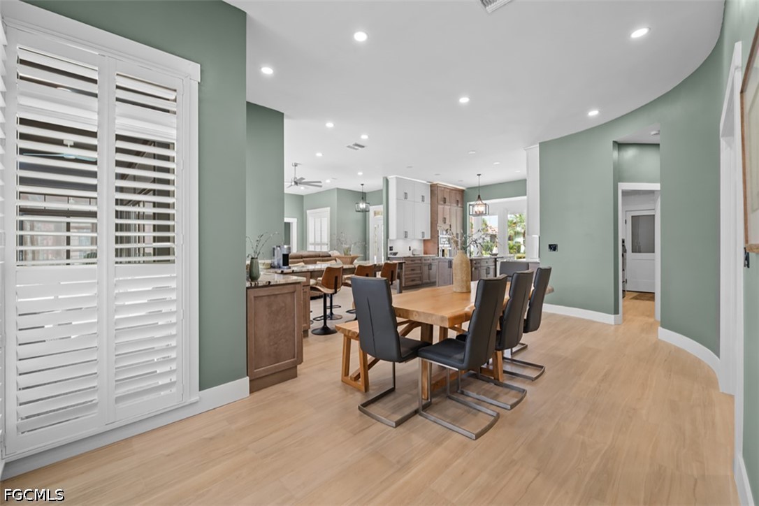 DiningArea