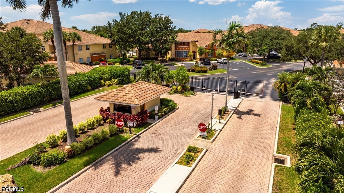6481 Aragon Unit 305, Fort Myers, FL 33966