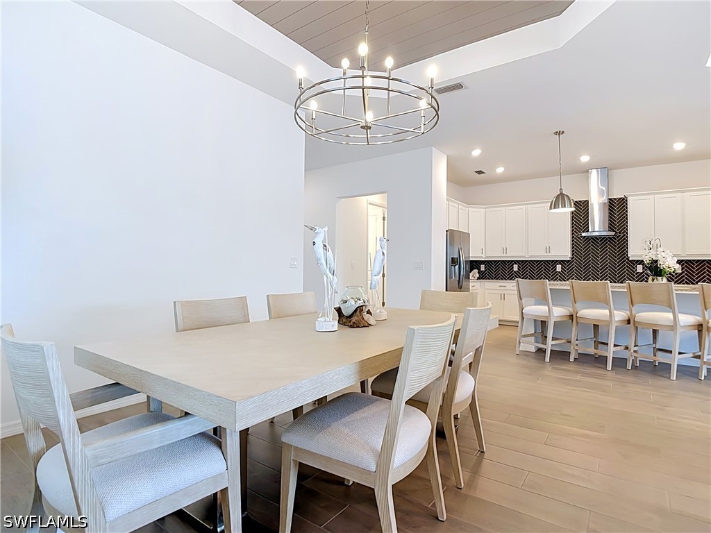 DiningArea