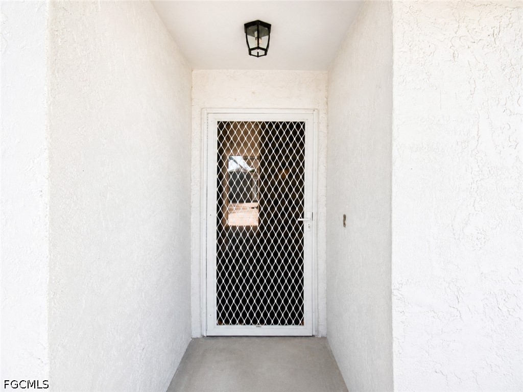 13711 Raleigh Unit 7, Fort Myers, FL 33919