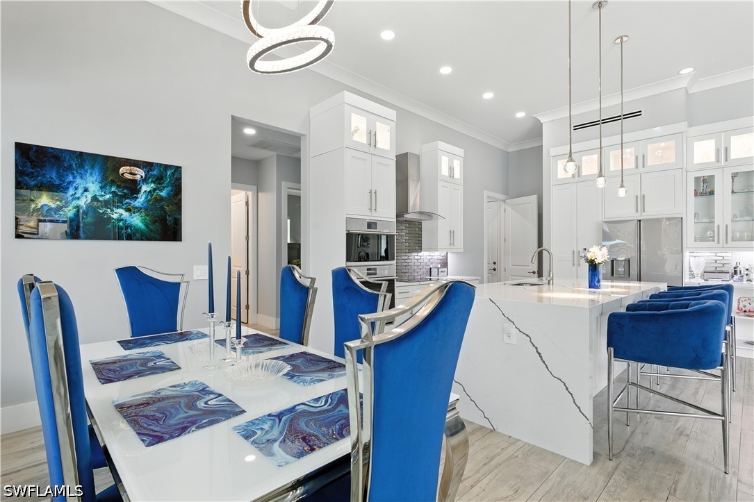 DiningArea
