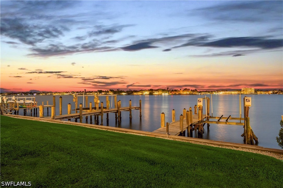 Dock