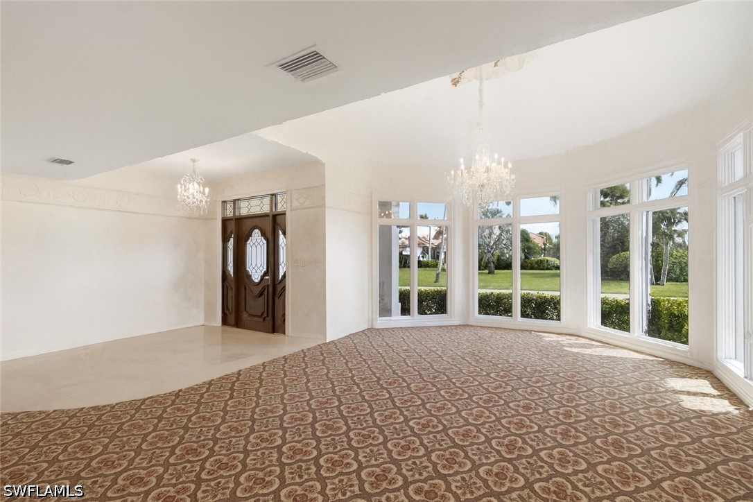 1535 Dolphin, Naples, FL 34102