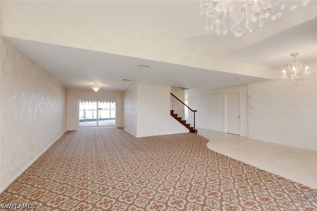 1535 Dolphin, Naples, FL 34102