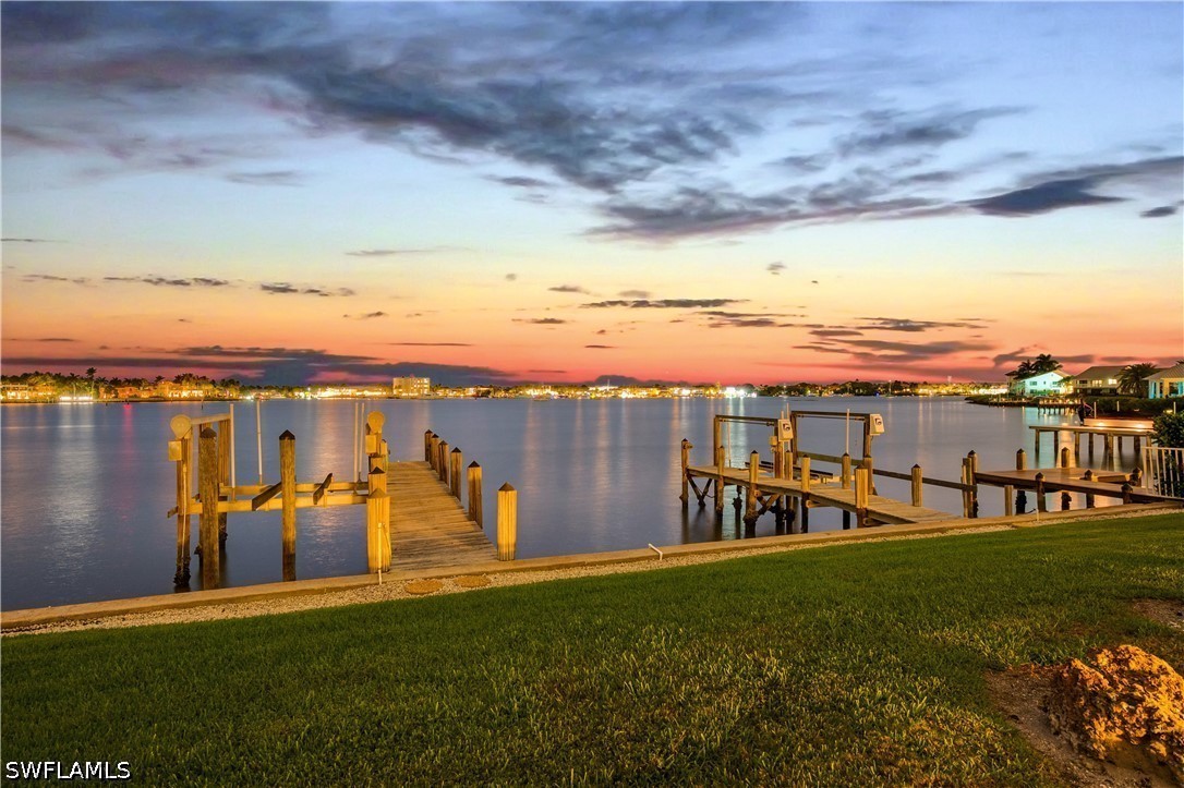 Dock