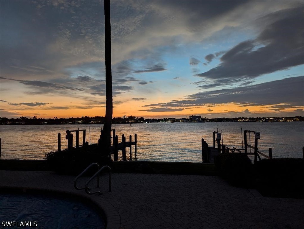Dock