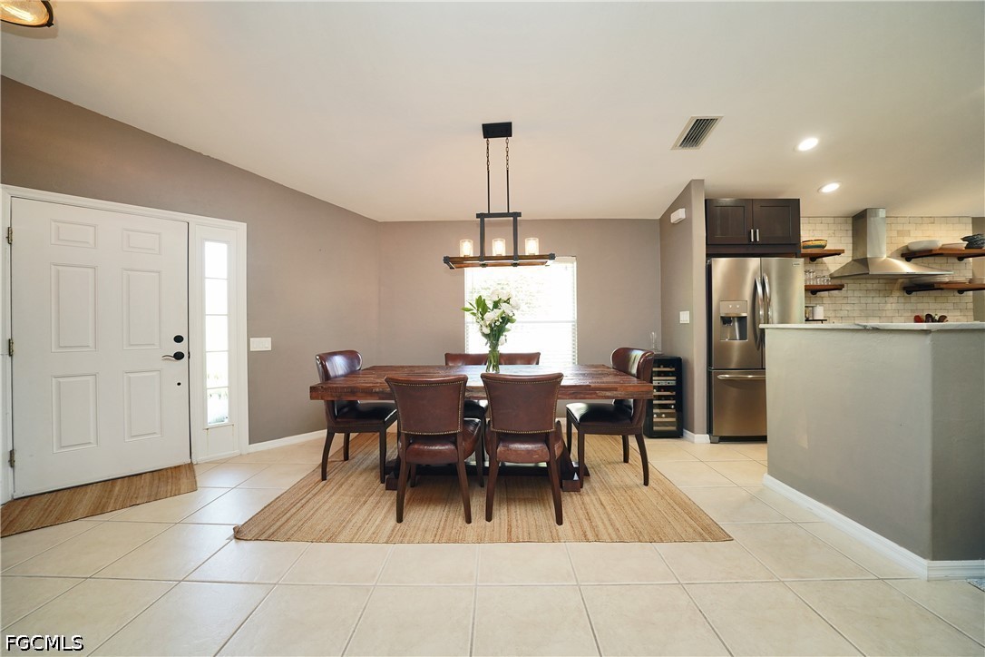 DiningArea