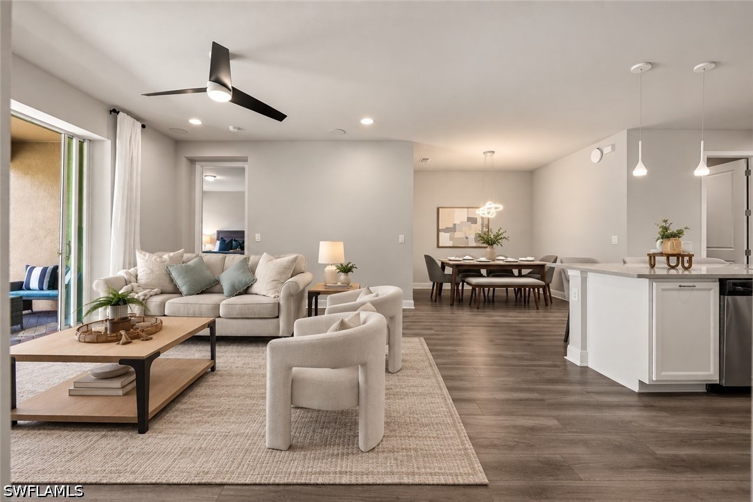 3849 Helmsman, Naples, FL 34120