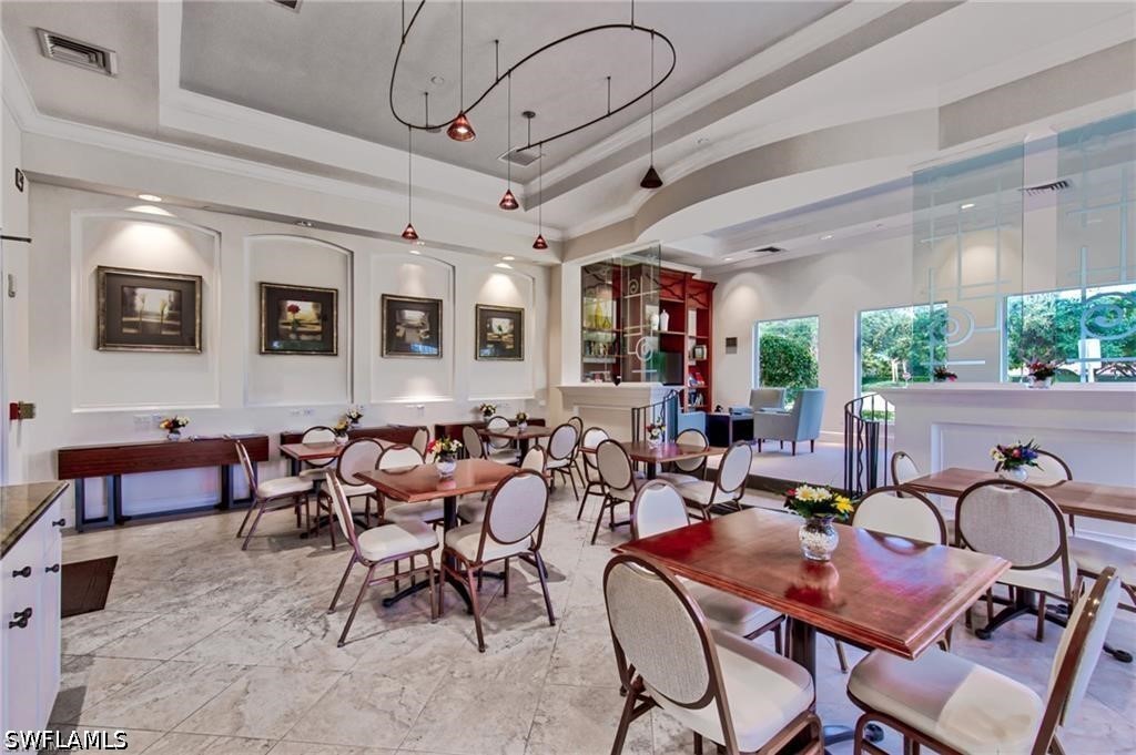DiningArea