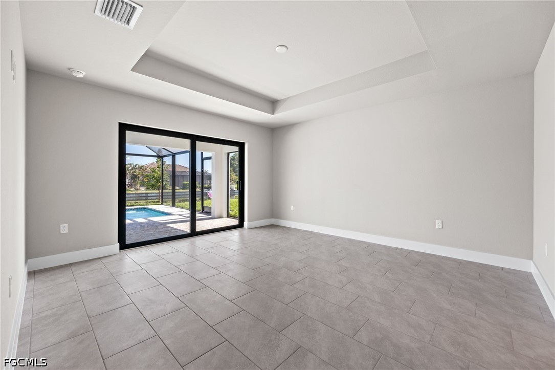 1807 2nd, Cape Coral, FL 33909