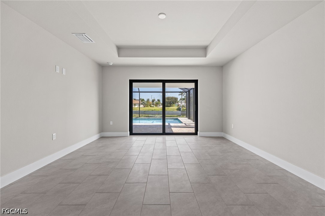 1807 2nd, Cape Coral, FL 33909