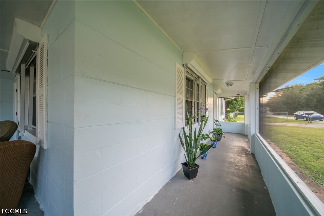 77 Glenmont, North Fort Myers, FL 33917