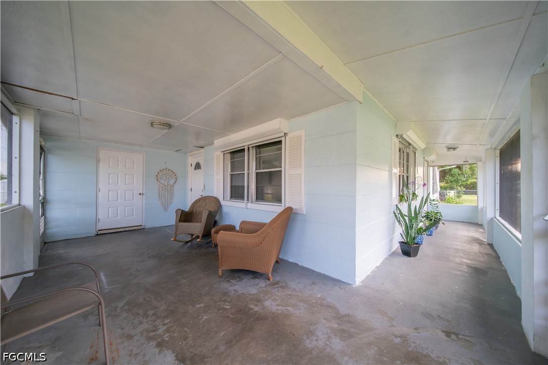 77 Glenmont, North Fort Myers, FL 33917
