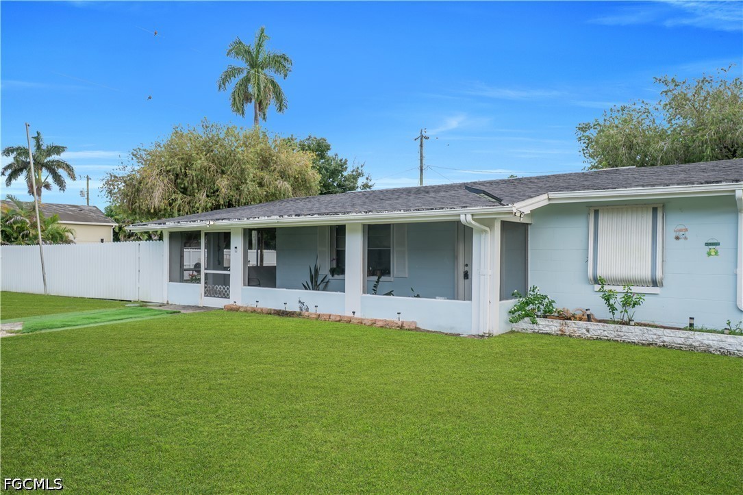 77 Glenmont, North Fort Myers, FL 33917