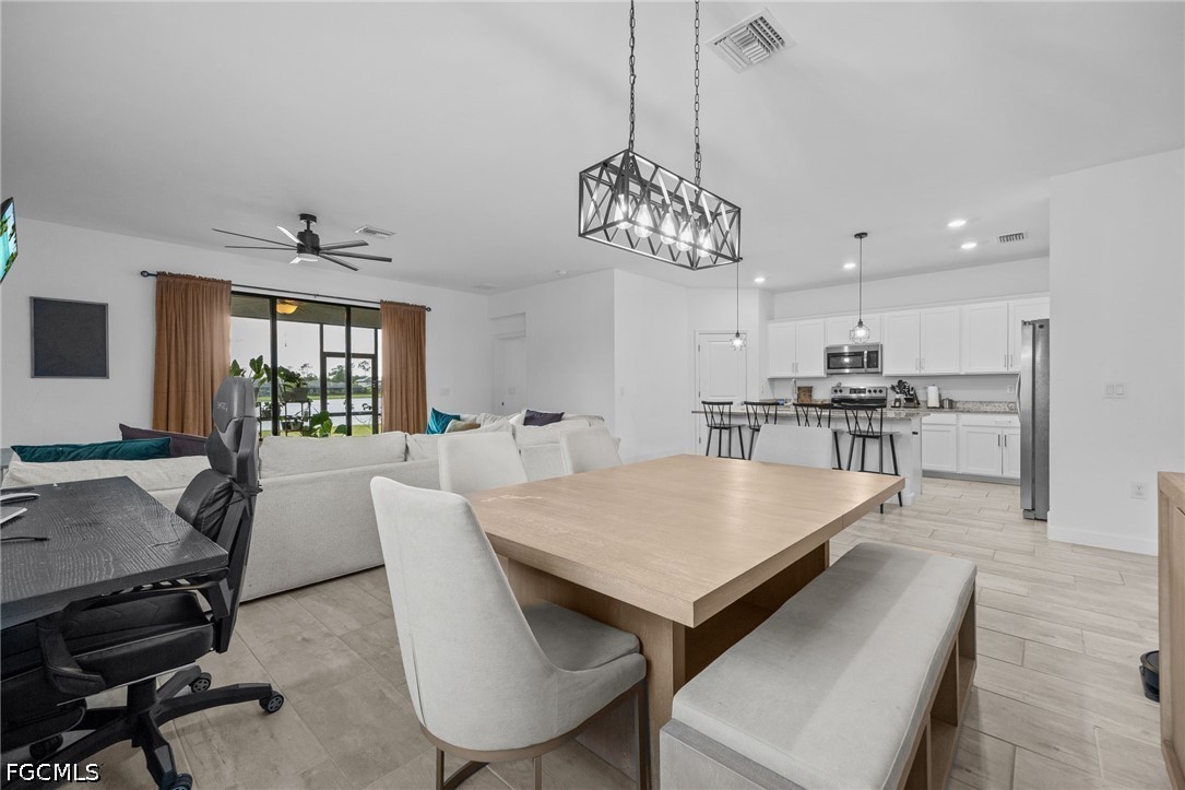 DiningArea