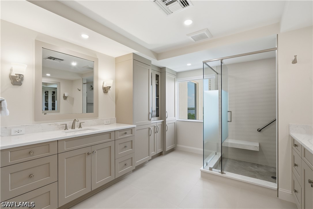 4751 Bonita Bay Unit 701, Bonita Springs, FL 34134