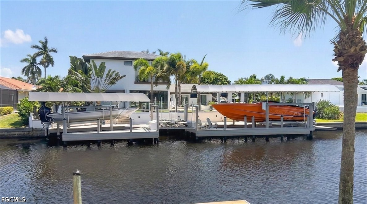 Dock