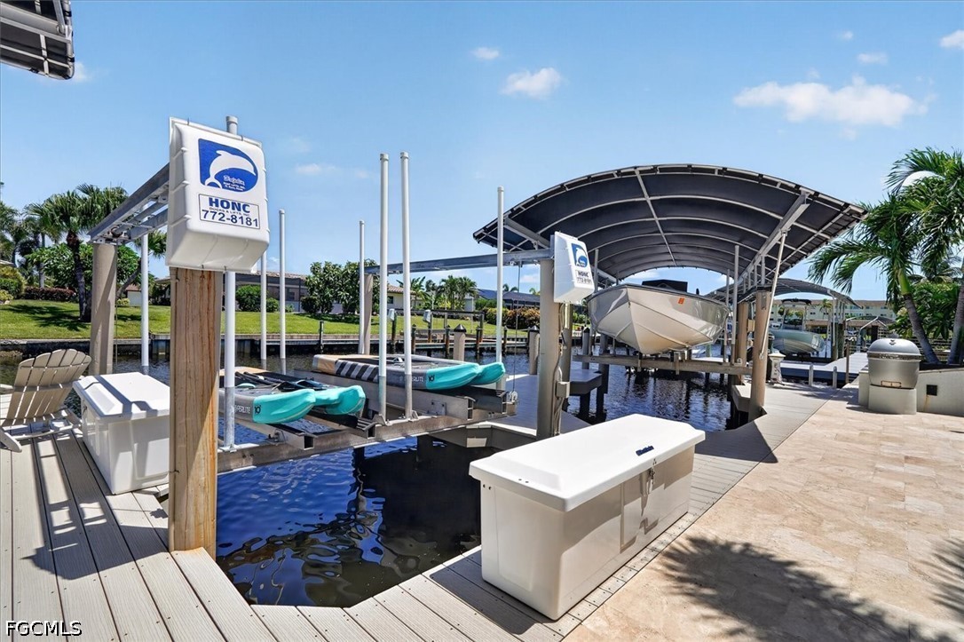 Dock