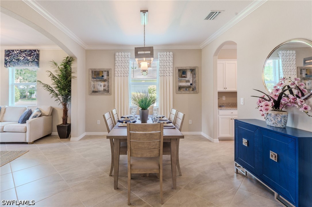 DiningArea
