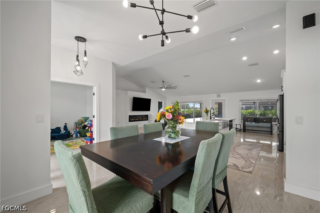 DiningArea