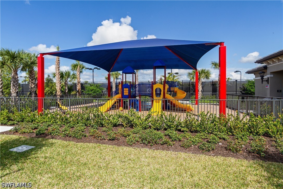 4193 Amelia, Naples, FL 34119