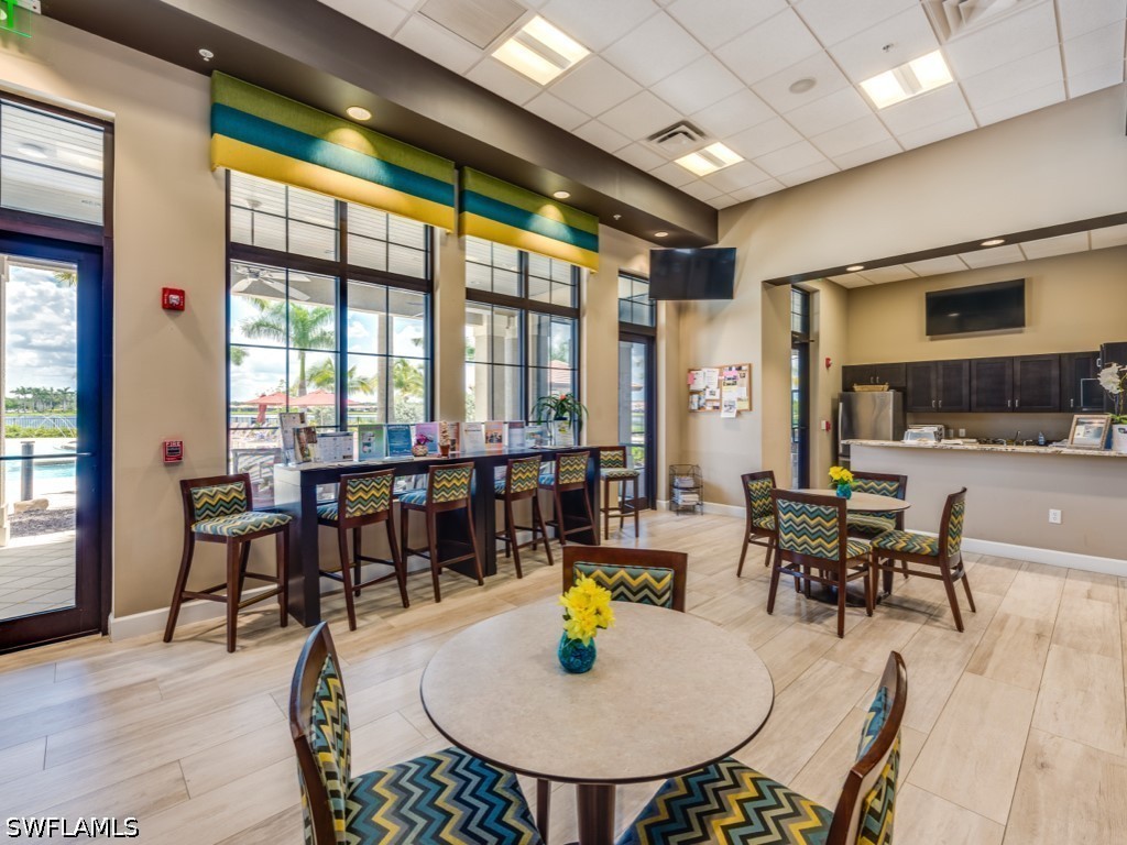 DiningArea