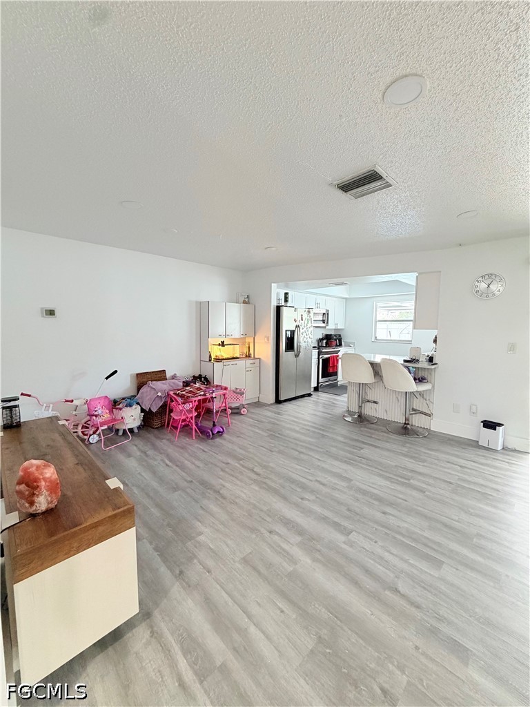 1704 Viscaya, Cape Coral, FL 33990