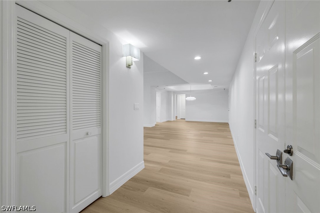 6075 Pelican Bay Unit 104, Naples, FL 34108