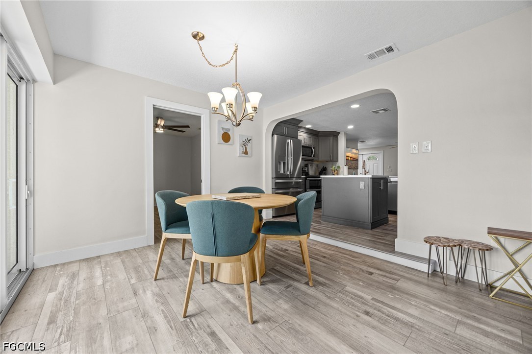 DiningArea